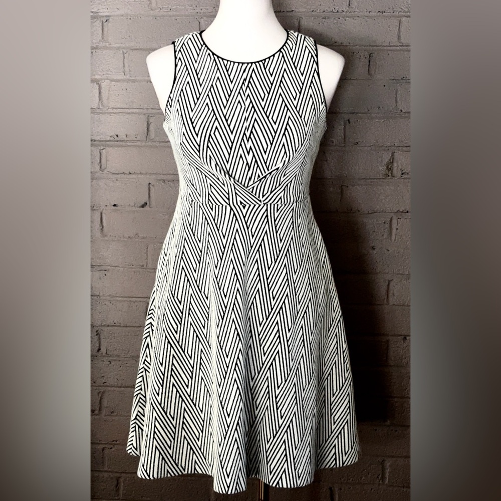 Banana Republic texted print dress  Petite 0